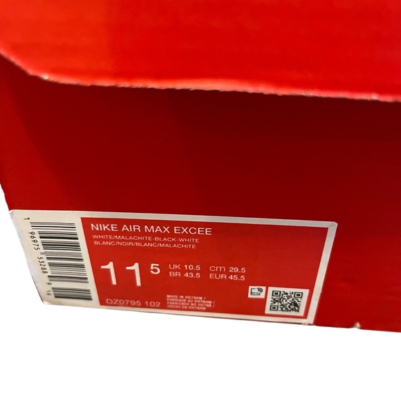 New In Box Men's Nike Air Max Excee Sneakers White/Malachite-Black-White sz 11.5 - Picture 11 of 12